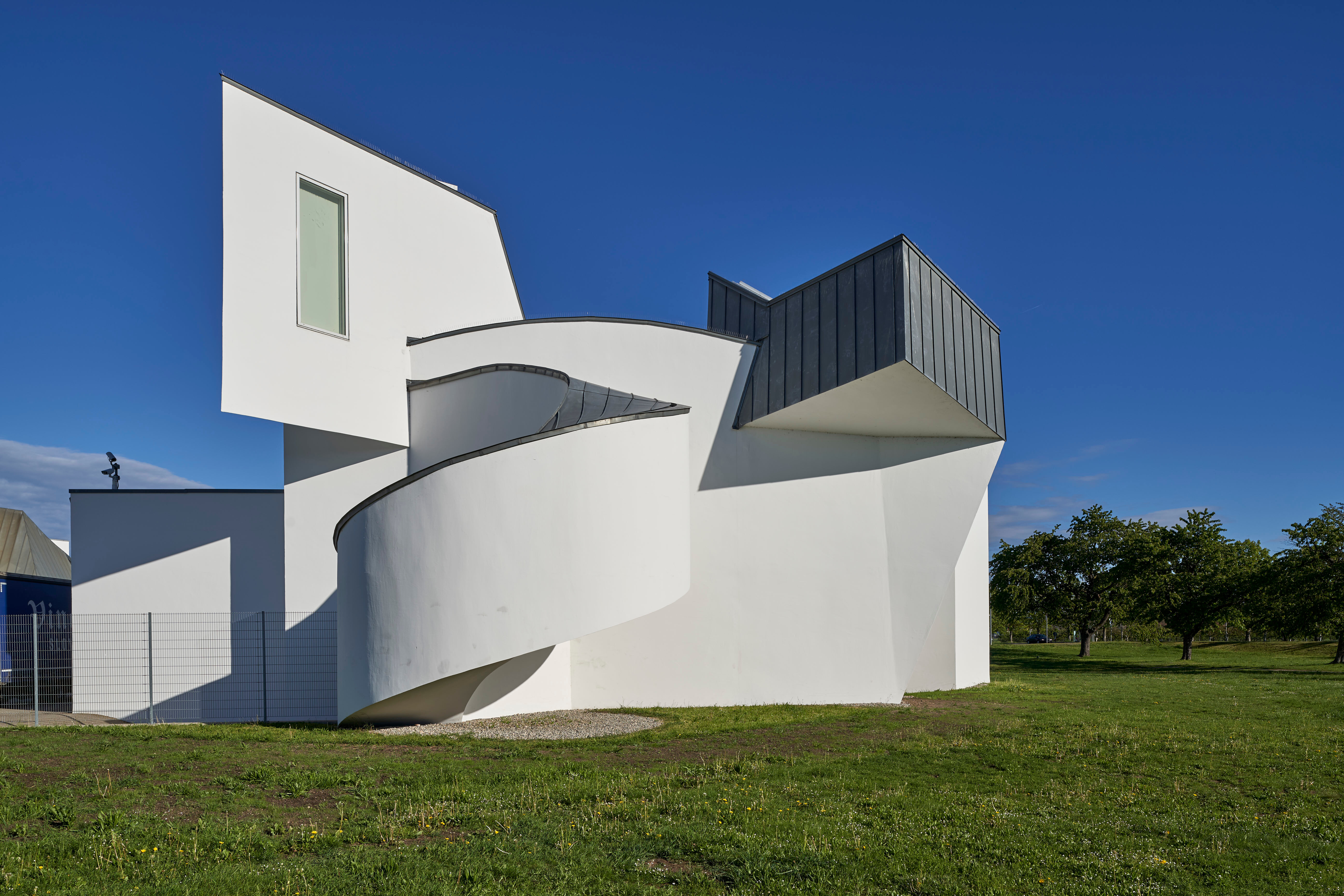 Vitra Design Museum Möbel aus Kunststoff Designer Chair collection