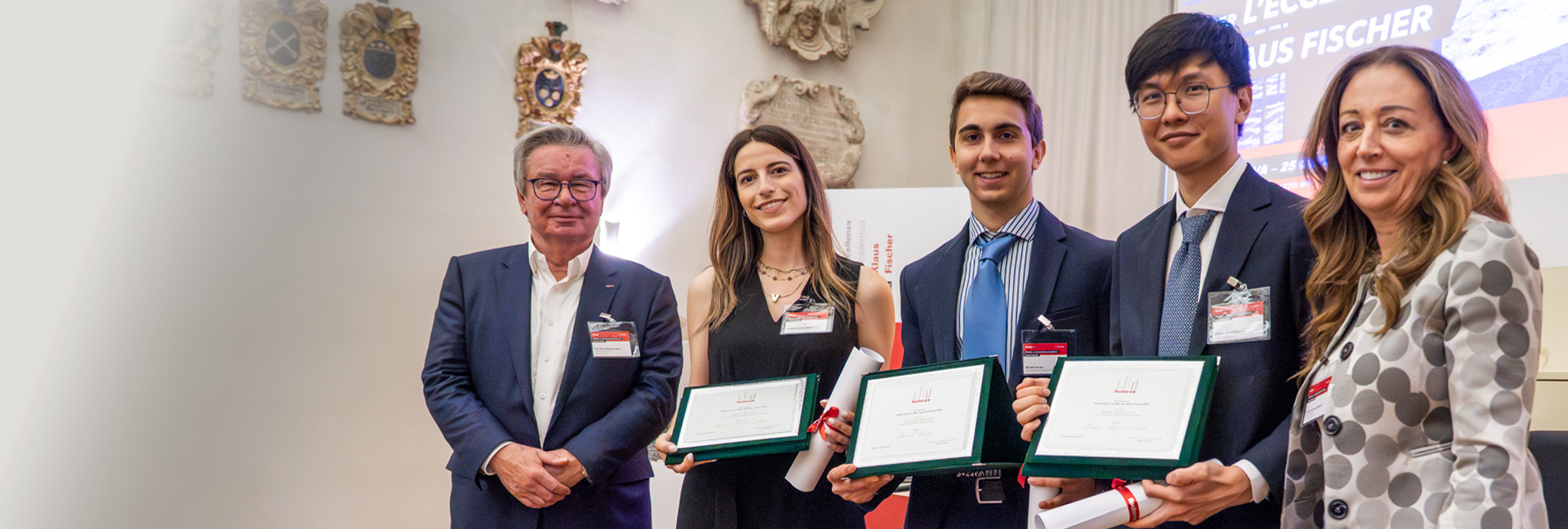 Premio Klaus Fischer.