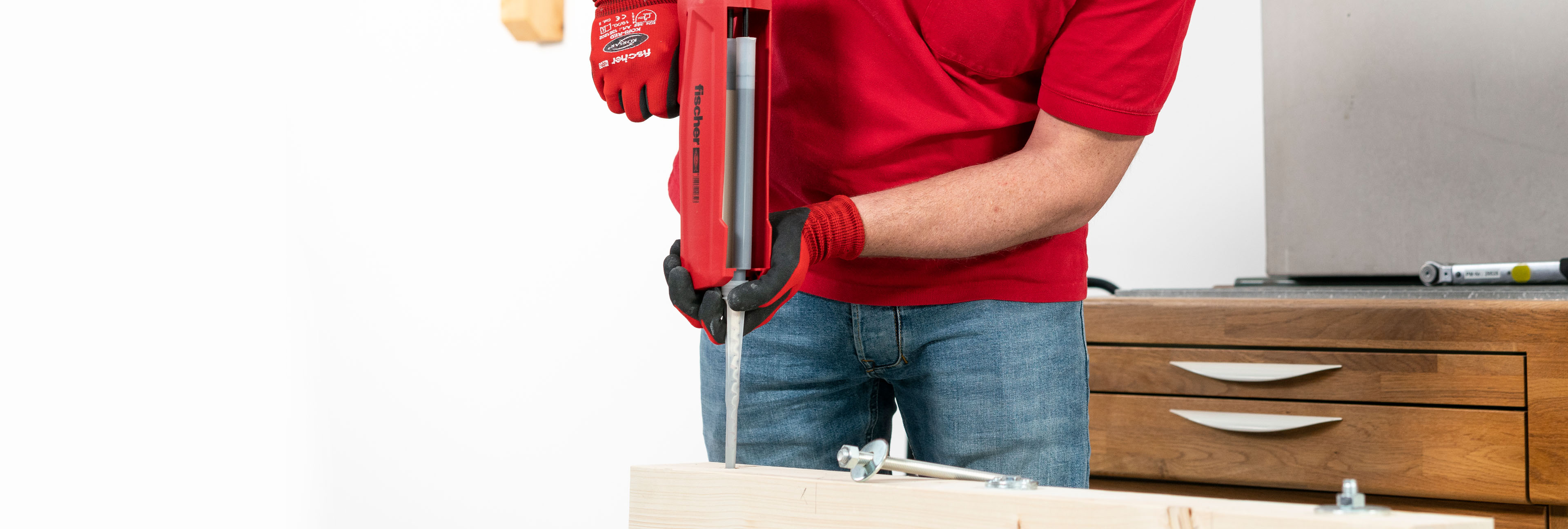 Verankerung in Mauerwerk: Mit Injektionsmörtel sicher befestigen