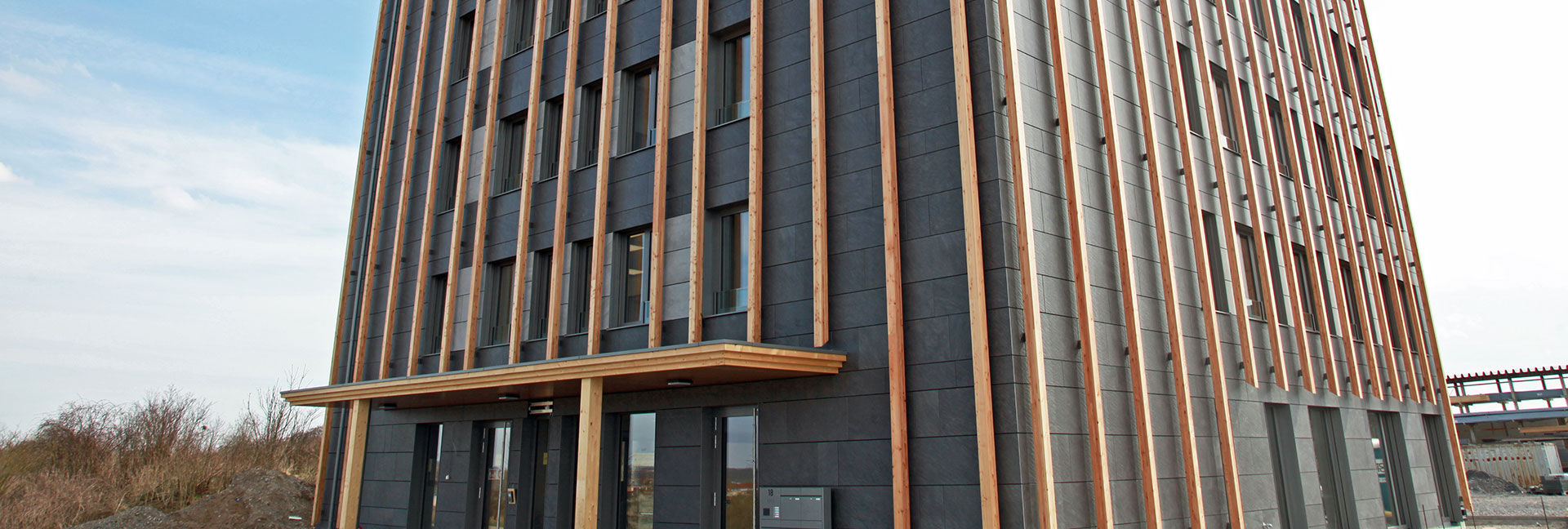 Wood hybrid construction with expertise