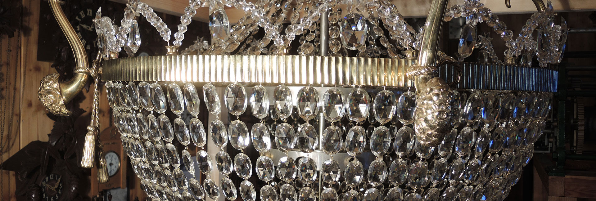 Firm hold for 100-year-old chandelier