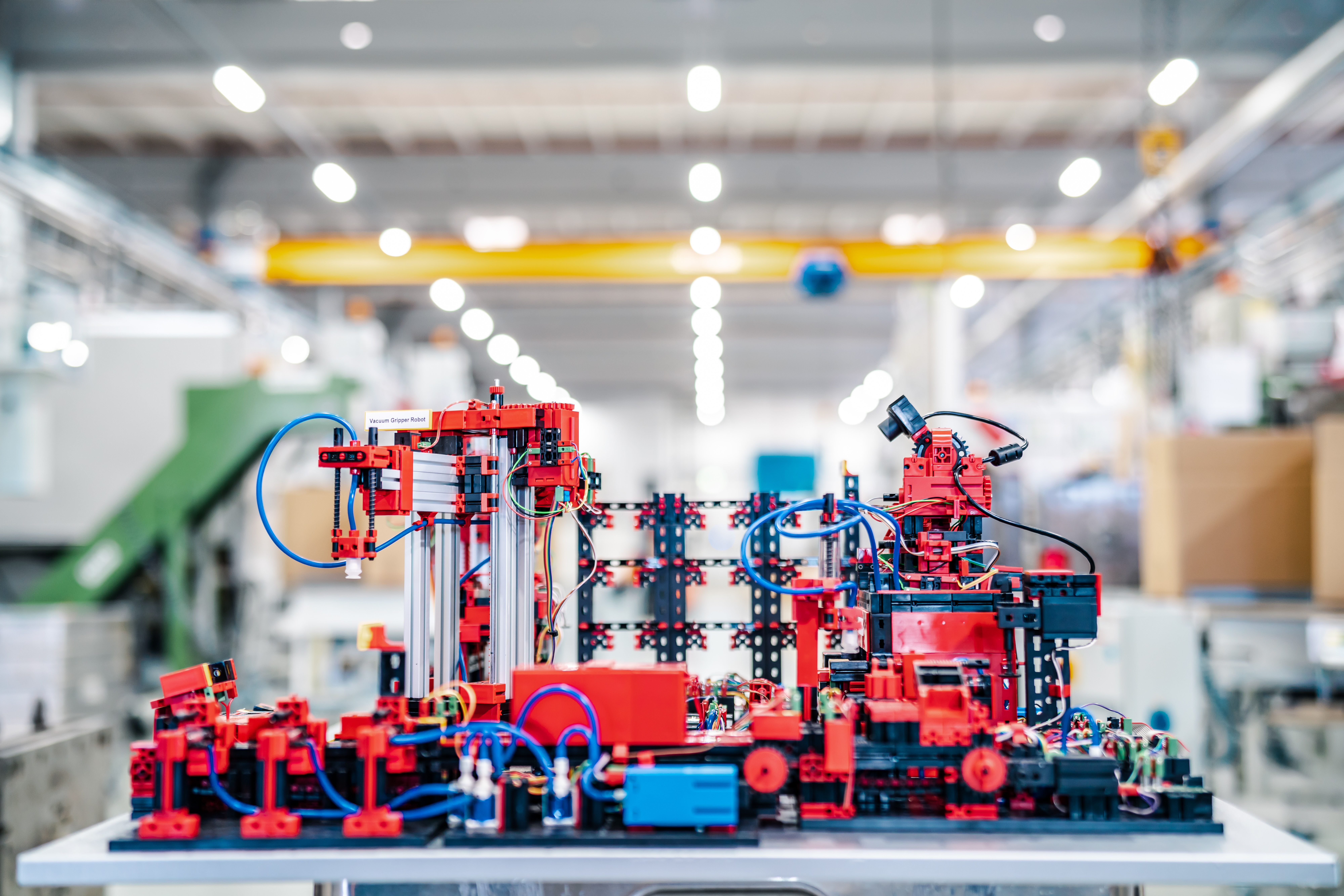 Product Picture: "Training Factory Industry 4.0 24V with PLC connection board"