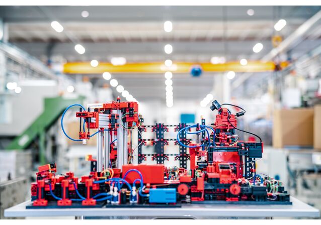 Product Picture: "Training Factory Industry 4.0 24V con placa de conexión al PLC"