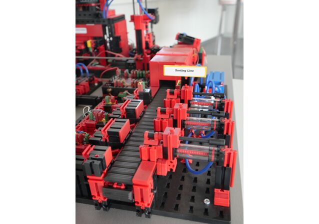 Product Picture: "Training Factory Industry 4.0 9V V.2"