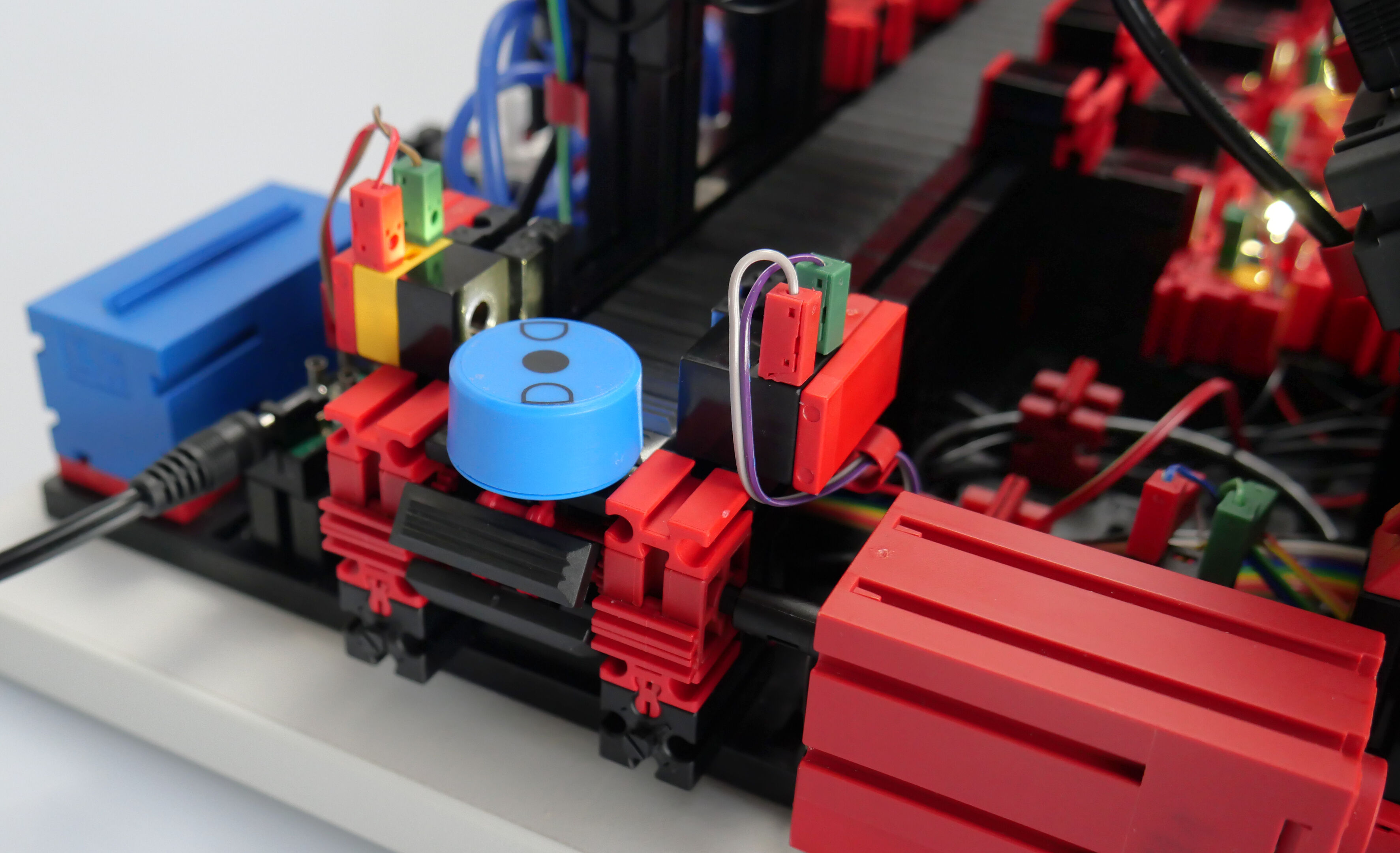 null: "Quality control with AI 9V"